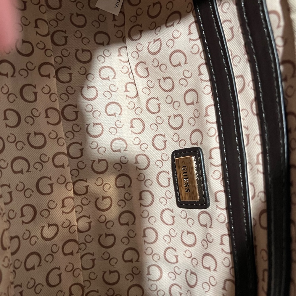 Viral GUESS Brown Shoulder Bag - Picture 5 of 7